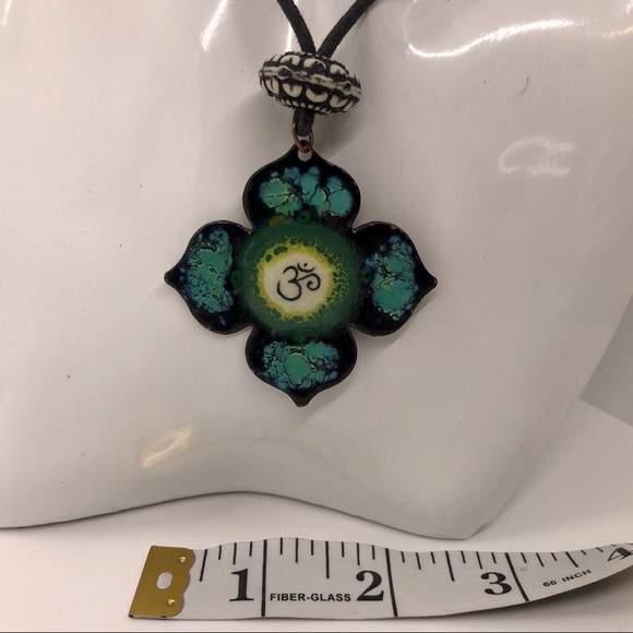 Ohm copper enameled, flame painted pendant on cord - Picture 5 of 7